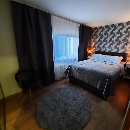 Centrum Bridge Apartment Пярну Екстер'єр фото